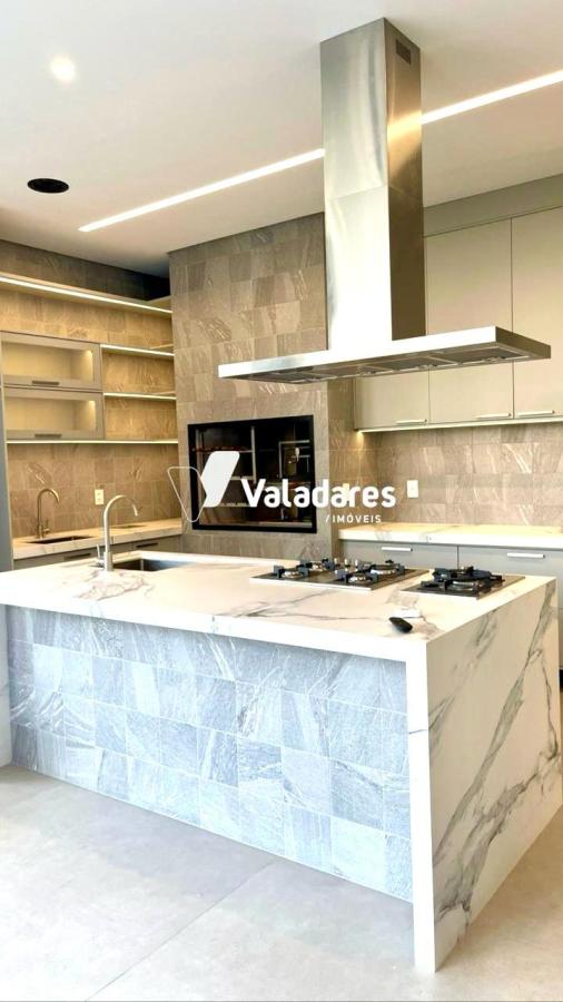 Sobrado à venda com 4 quartos, 403m² - Foto 4