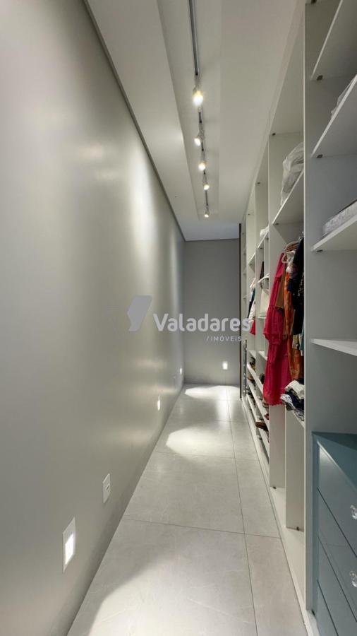 Casa de Condomínio à venda com 3 quartos, 395m² - Foto 15