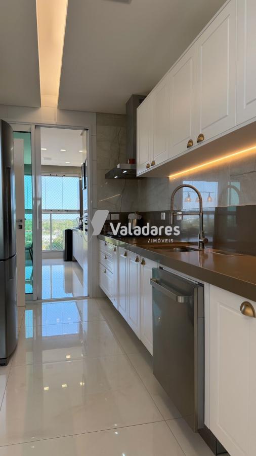 Apartamento à venda com 3 quartos, 145m² - Foto 8